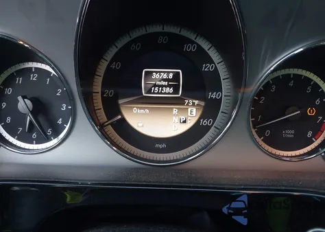 2012 Mercedes-Benz E 350 из США, поврежденный, VIN WDDHF5KB4CA581360